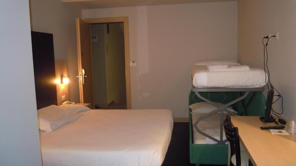 Hotel Aiglon Rimini Zimmer foto